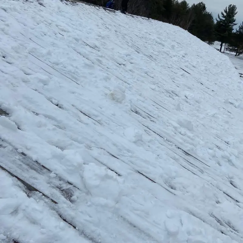 Déneigement toiture